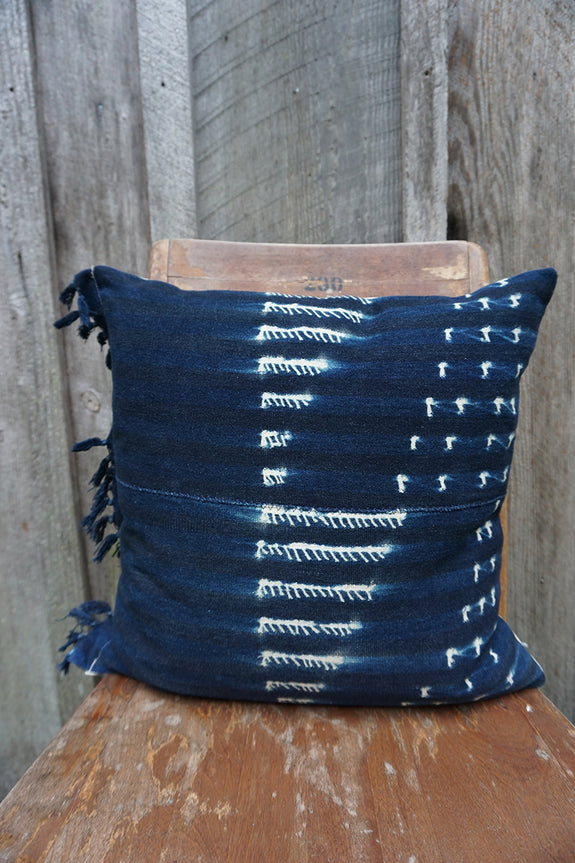 Haridra - Vintage African Indigo Pillow